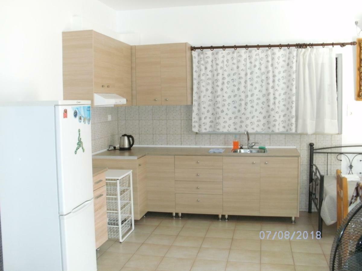 Nina Rooms Artemida  Luaran gambar