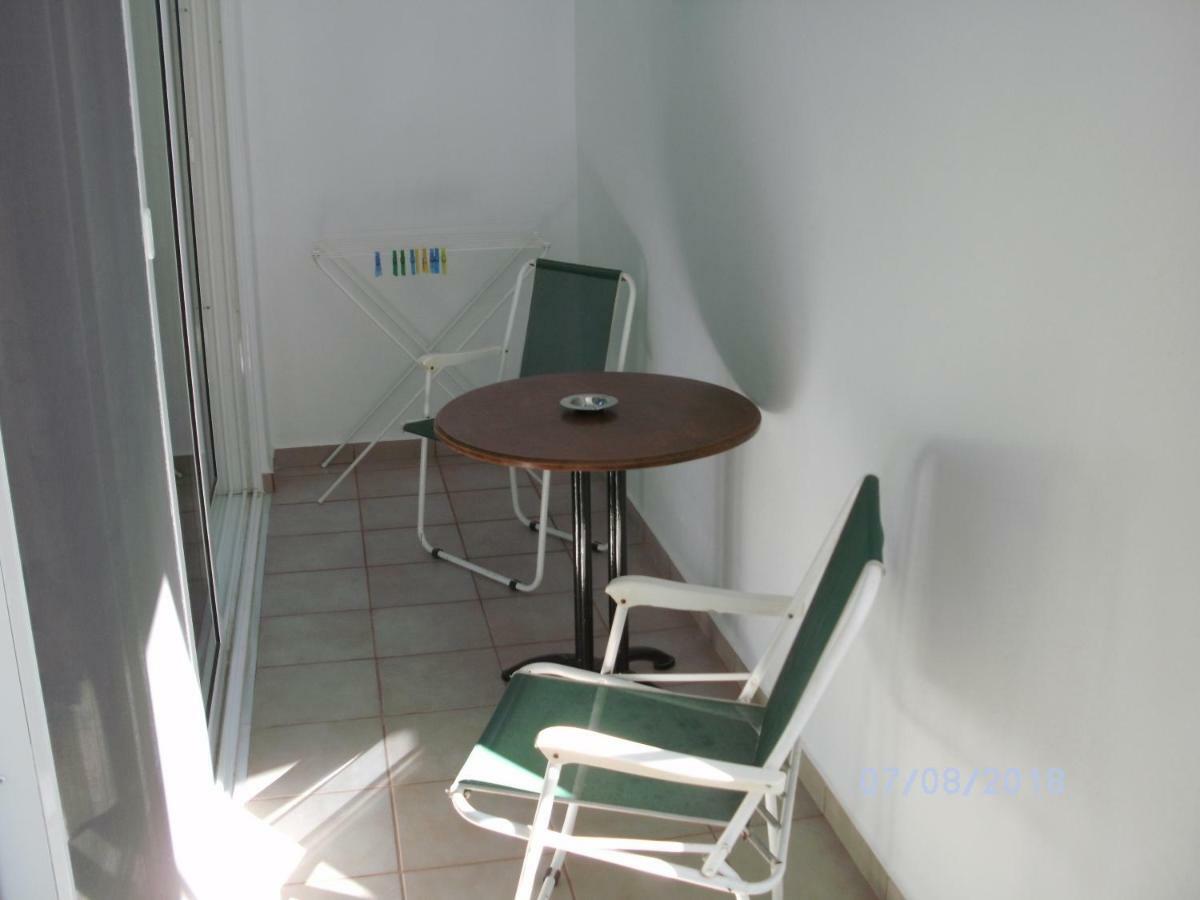 Nina Rooms Artemida  Luaran gambar