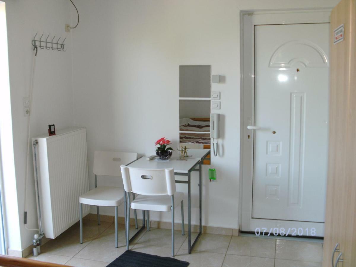 Nina Rooms Artemida  Luaran gambar